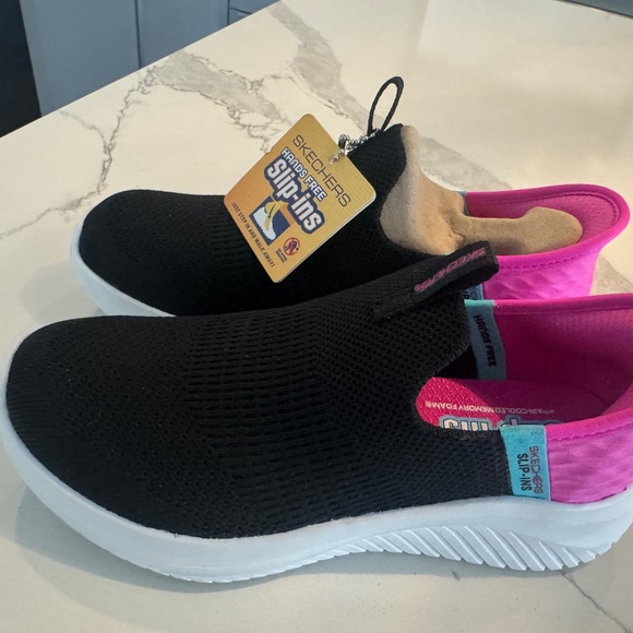Sketchers Slip-ins with Air-Cooled Memory Foam - Picture 1 of 3